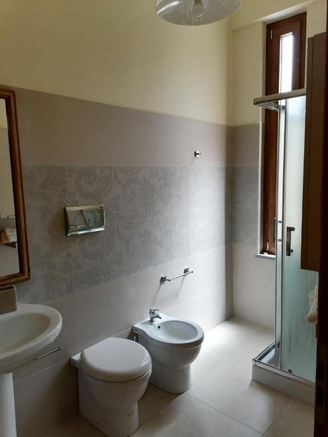 Al Tempio Della Pace Hotel Carini Buitenkant foto